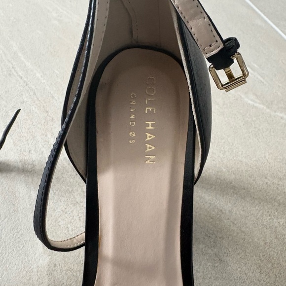 Cole Haan Elegant Black Heels with Ankle Strap SZ 8 - Picture 3 of 6